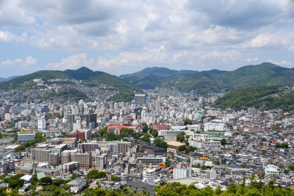 04-07　2022年鍋冠山から東山手