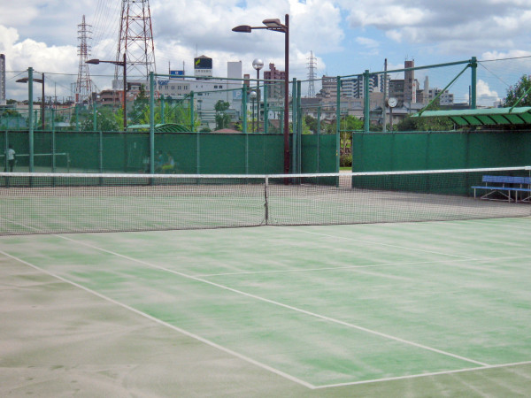 上納池スポーツ公園・テニスコート