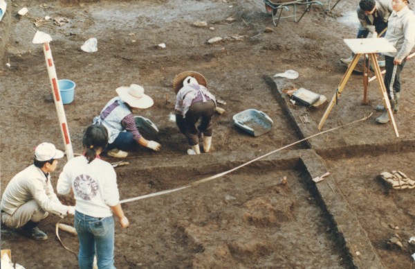 下田遺跡の発掘調査風景（飛騨市河合町角川）