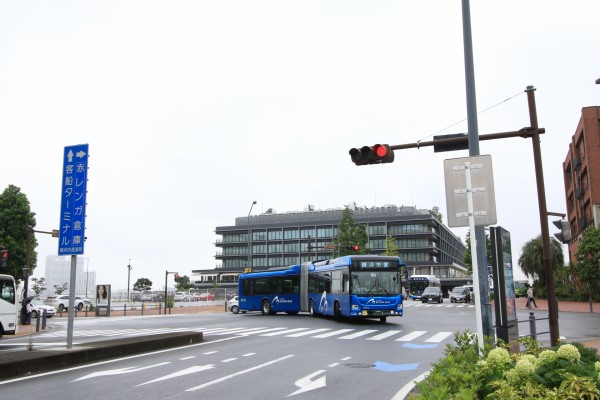横浜市営バスベイサイドブルー