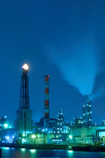 川崎工場夜景　景色縦