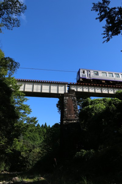 板屋川橋梁・橋脚